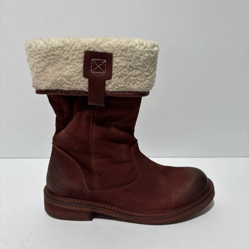 Vintage Foundry Co. Women’s Trina Red Winter Boots, Size 7 M